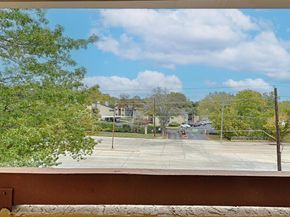 5550  Spring Valley Road  31, Dallas Texas 75254
