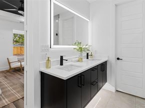 2939  Alaska Avenue , Dallas Texas 75216