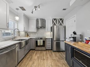 1802 N Prairie Avenue , Dallas Texas 75204