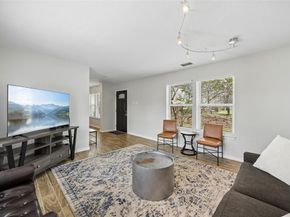 1802 N Prairie Avenue , Dallas Texas 75204