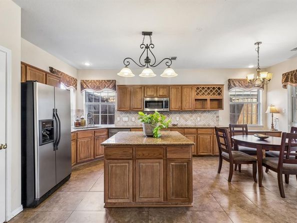 2710  Winterberry Drive , Rowlett Texas 75089