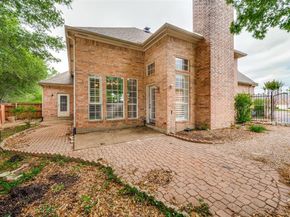 306  Heatherwood Drive , Irving Texas 75063