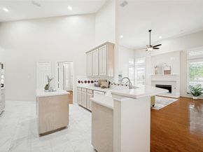 306  Heatherwood Drive , Irving Texas 75063
