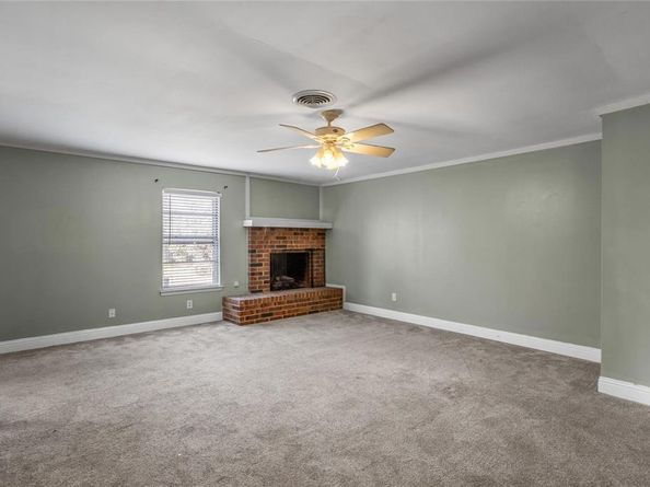 3558  South Drive , Fort Worth Texas 76109