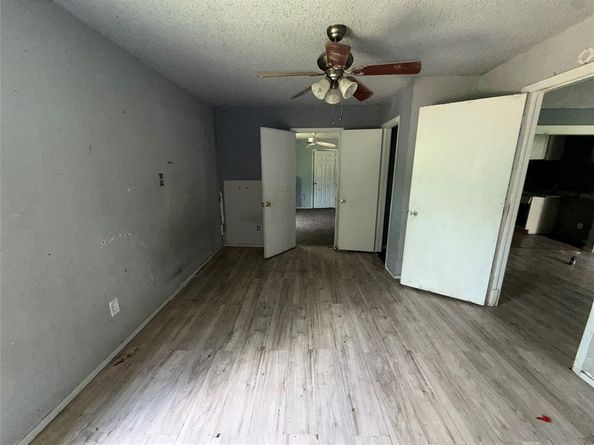 5533  BONG Drive , Fort Worth Texas 76112