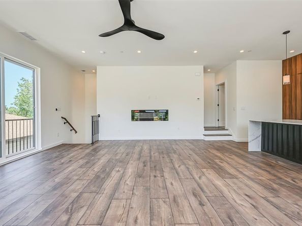 2247  Mail Avenue , Dallas Texas 75235