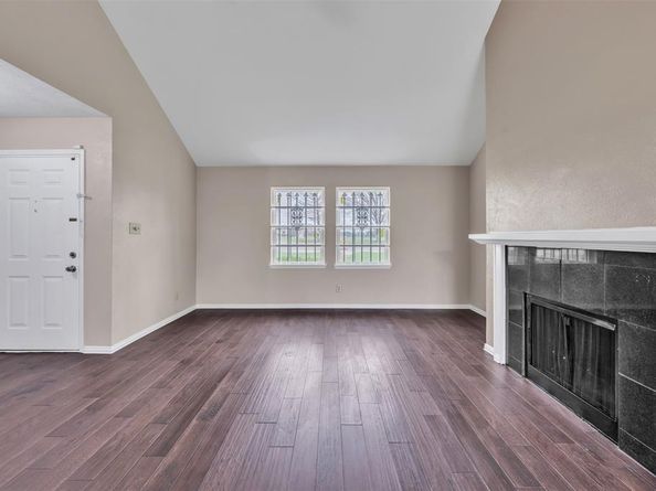 8905  La Prada Drive , Dallas Texas 75228