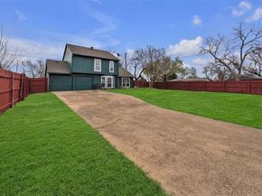 8905  La Prada Drive , Dallas Texas 75228