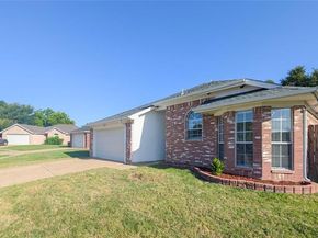 6702  Valley Branch Drive , Arlington Texas 76001