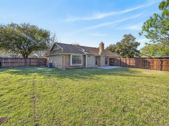 1889  TREE CREST Drive , Lewisville Texas 75077