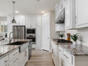 2825  London  , The Colony Texas 75056