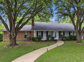 701  Raintree Road , Fort Worth Texas 76103