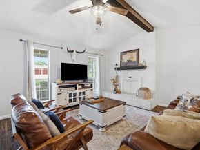 701  Raintree Road , Fort Worth Texas 76103