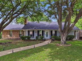 701  Raintree Road , Fort Worth Texas 76103