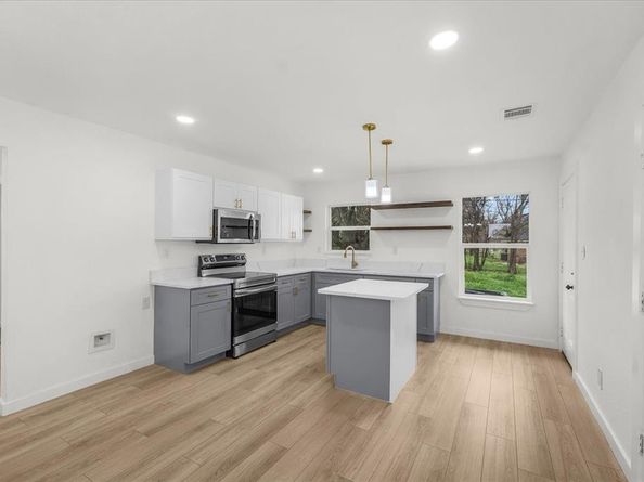 5261  Trail Lake Drive , Fort Worth Texas 76133