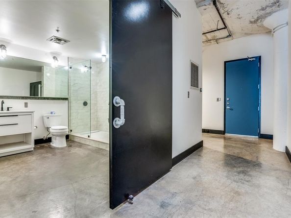 1122  Jackson Street  917, Dallas Texas 75202