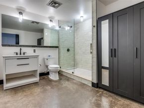 1122  Jackson Street  917, Dallas Texas 75202