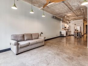 1122  Jackson Street  917, Dallas Texas 75202