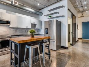 1122  Jackson Street  917, Dallas Texas 75202
