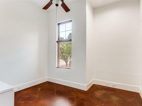 601 E 1st Street  220, Fort Worth Texas 76102