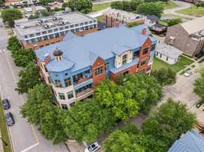 601 E 1st Street  220, Fort Worth Texas 76102