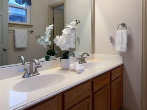 1621  Jasmine Trail , Savannah Texas 76227