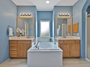 1621  Jasmine Trail , Savannah Texas 76227