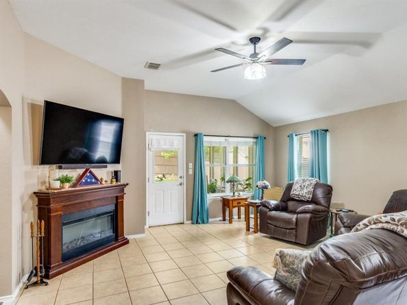 10534  Highland Ridge Road , Fort Worth Texas 76108