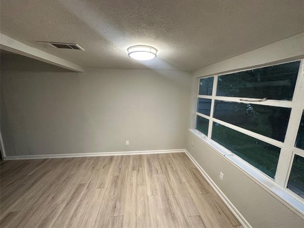 2908  Binyon Street , Fort Worth Texas 76133