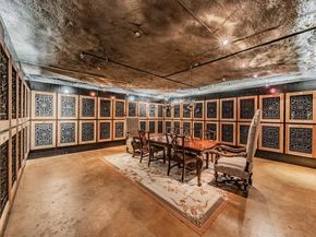 1505  Elm Street  404, Dallas Texas 75201