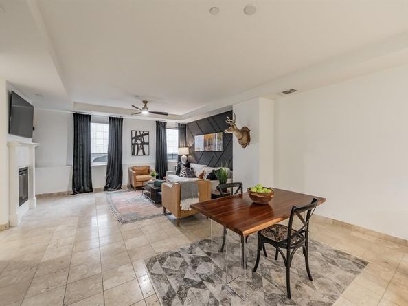 1505  Elm Street  404, Dallas Texas 75201