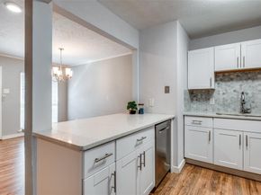 4317  Hartford Street  214, Dallas Texas 75219