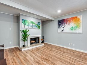 4317  Hartford Street  214, Dallas Texas 75219