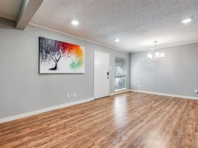 4317  Hartford Street  214, Dallas Texas 75219