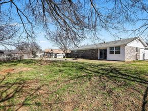 125  Roundtree Drive , Crowley Texas 76036