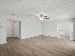 125  Roundtree Drive , Crowley Texas 76036