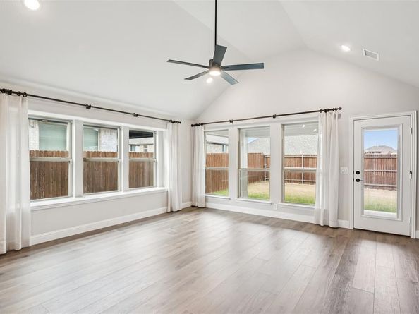 121  Emperor Oak Court , Balch Springs Texas 75181