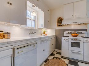 2519 W 10th Street , Dallas Texas 75211