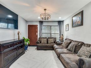 650  Pleasant Oaks Drive , Dallas Texas 75217