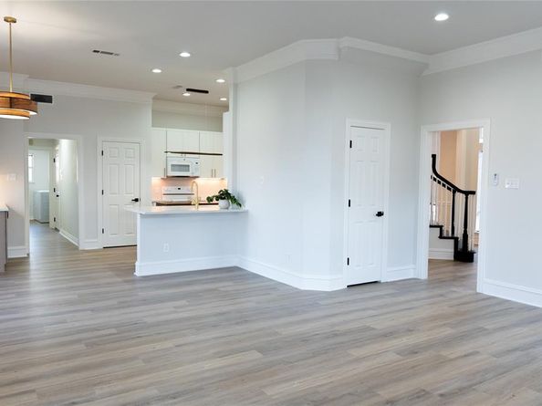 1390  Shores Boulevard , Rockwall Texas 75087