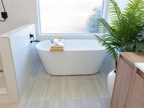 1390  Shores Boulevard , Rockwall Texas 75087