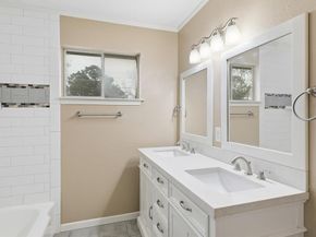 2804  Hollywood Drive , Arlington Texas 76013