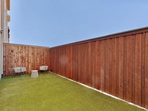 2557  Carmelita Street , Dallas Texas 75212