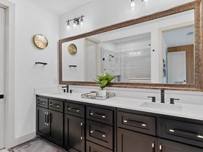 2557  Carmelita Street , Dallas Texas 75212