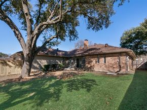 2801  Country Club Parkway , Garland Texas 75043