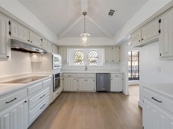 2801  Country Club Parkway , Garland Texas 75043