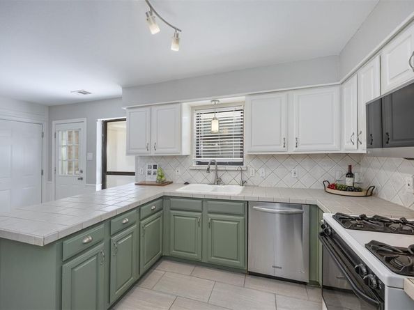 3123  Honeydew Drive , Carrollton Texas 75007
