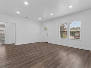 3618  Jeffries Street , Dallas Texas 75215