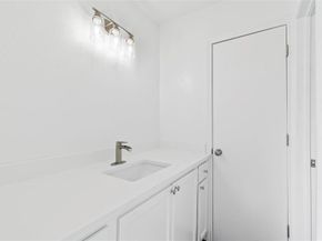 5326  Creek Valley Drive , Arlington Texas 76018