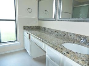 210 W Apollo Road , Garland Texas 75040